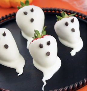 Easy Halloween-Themed White Chocolate Dipped Strawberry Ghosts
